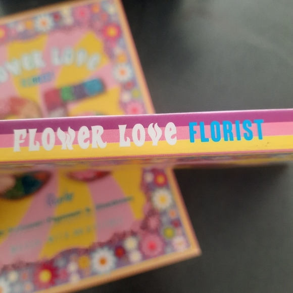 Flower Love 35 Colors - Picture 2 of 11